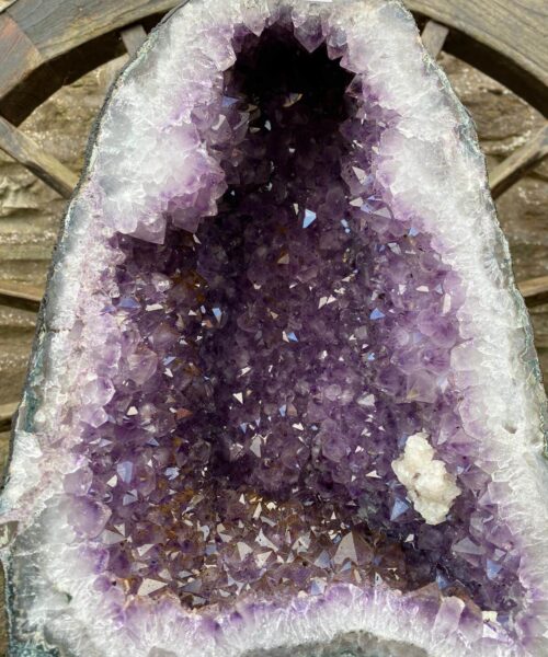 Amethyst Crystal Geode 199 Premium Queen Grade 23.7kg H42xW25xD21cm - Image 3