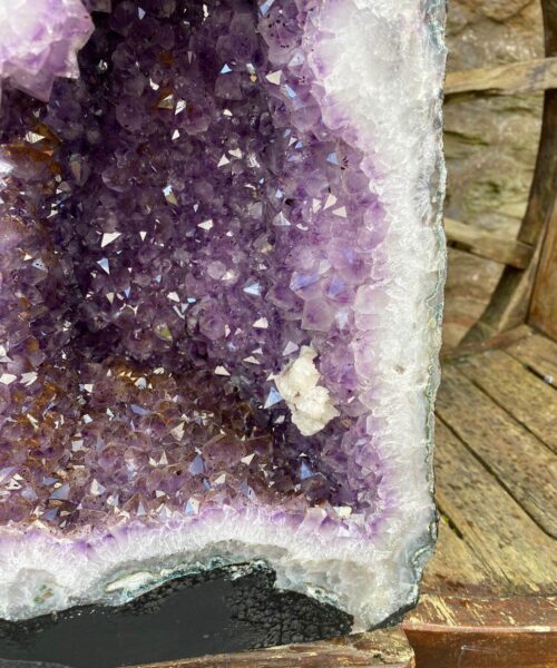 Amethyst Crystal Geode 199 Premium Queen Grade 23.7kg H42xW25xD21cm - Image 5