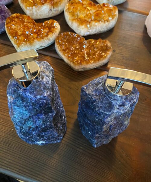 High Quality Sodalite Quartz Blue Crystal Gemstone Soap Dispenser 18cm Height x 10.5cm width 1600g - Image 7