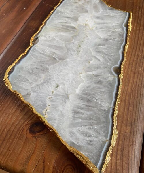 Large Premium White Agate Natural Shape 24ct Gold Edge Platter 3 / Cheeseboard / Tray / Sign Board L30xW16xD1cm – 1128g - Image 3