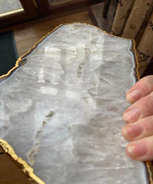 Large Premium White Agate Natural Shape 24ct Gold Edge Platter 3 / Cheeseboard / Tray / Sign Board L30xW16xD1cm – 1128g - Image 9