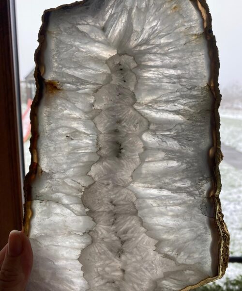 Large Premium White Agate Natural Shape 24ct Gold Edge Platter 3 / Cheeseboard / Tray / Sign Board L30xW16xD1cm – 1128g - Image 10