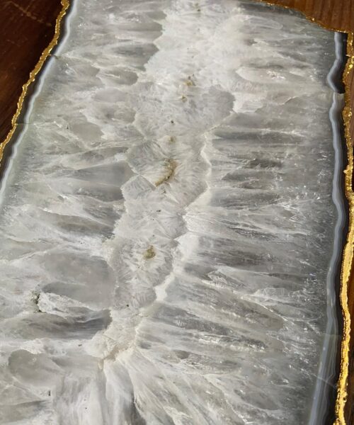 Large Premium White Agate Natural Shape 24ct Gold Edge Platter 4 / Cheeseboard / Tray / Sign Board L29xW15xD1cm – 1196g - Image 6