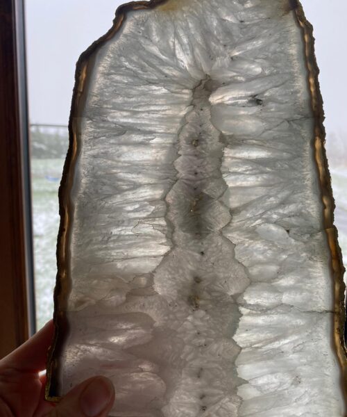 Large Premium White Agate Natural Shape 24ct Gold Edge Platter 4 / Cheeseboard / Tray / Sign Board L29xW15xD1cm – 1196g - Image 10