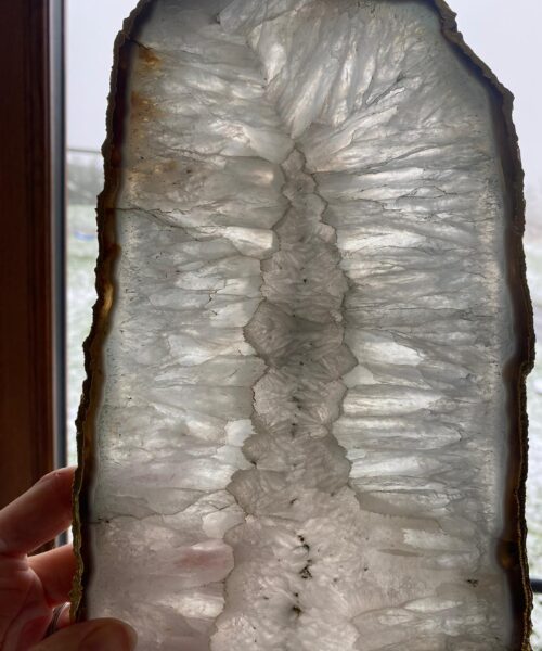 Large Premium White Agate Natural Shape 24ct Gold Edge Platter 5 / Cheeseboard / Tray / Sign Board L28xW16xD1cm – 1182g - Image 11