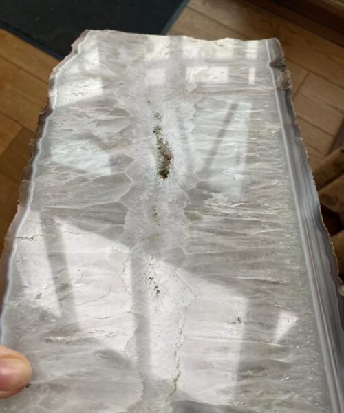 Large Premium White Agate Natural Shape Natural Edge Platter 1 / Cheeseboard / Tray / Sign Board L31xW19xD1cm – 1718g - Image 9