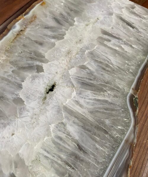 Large Premium White Agate Natural Shape Natural Edge Platter 2 / Cheeseboard / Tray / Sign Board L28xW19xD1cm – 1444g - Image 3