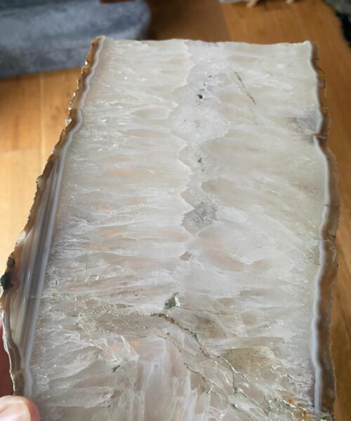 Large Premium White Agate Natural Shape Natural Edge Platter 3 / Cheeseboard / Tray / Sign Board L29xW16xD1cm – 1281g - Image 13