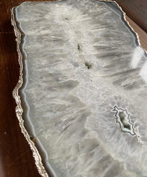 Large Premium White Agate Natural Shape Silver Edge Platter 5 / Cheeseboard / Tray / Sign Board L27xW17xD1cm – 1345g - Image 4