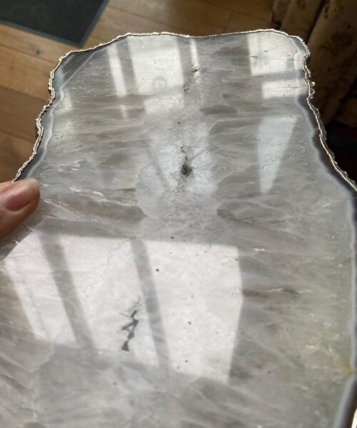 Large Premium White Agate Natural Shape Silver Edge Platter 5 / Cheeseboard / Tray / Sign Board L27xW17xD1cm – 1345g - Image 7