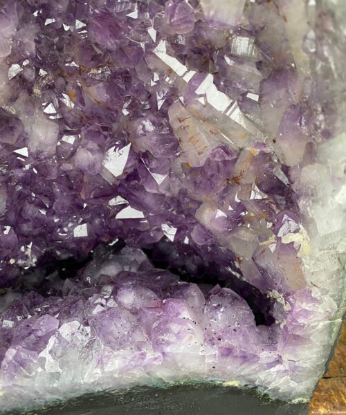 Amethyst Crystal Geode 490 Premium Queen Grade 18.14kg – H41xW24xD21cm - Image 6