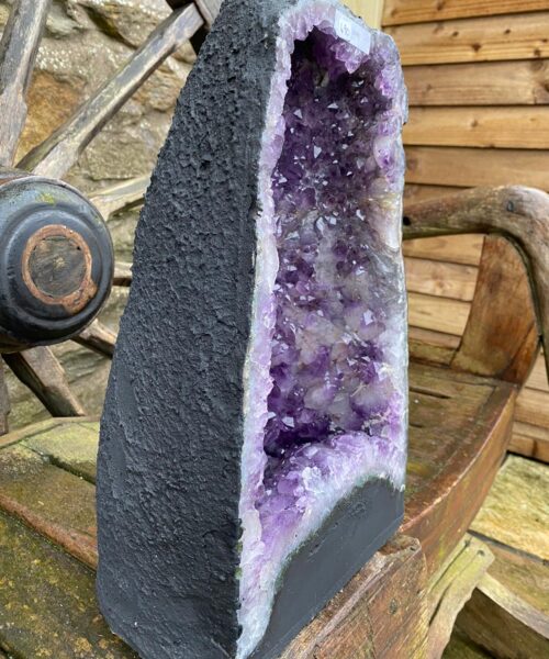 Amethyst Crystal Geode 490 Premium Queen Grade 18.14kg – H41xW24xD21cm - Image 7