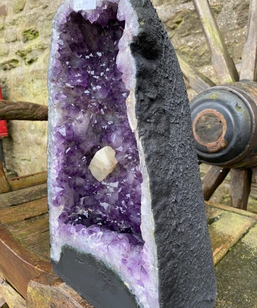 Amethyst Crystal Geode 490 Premium Queen Grade 18.14kg – H41xW24xD21cm - Image 8