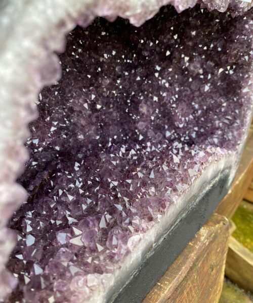 Amethyst Crystal Geode 497 Premium Queen Grade 16.18kg – H22xW32xD18cm - Image 10