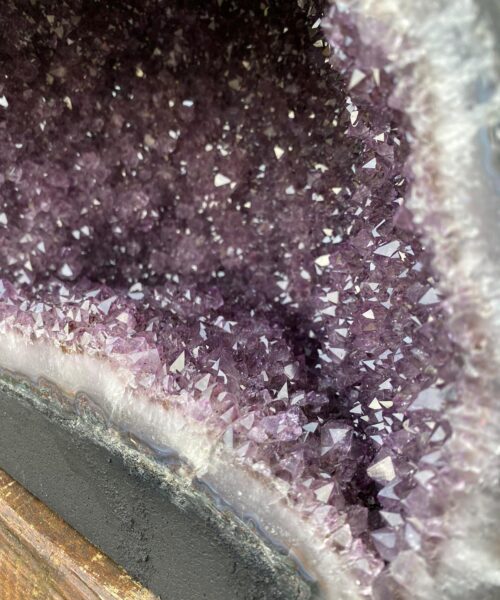 Amethyst Crystal Geode 497 Premium Queen Grade 16.18kg – H22xW32xD18cm - Image 7