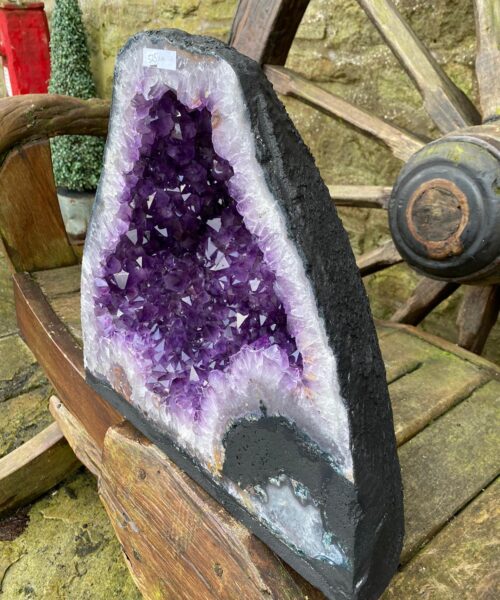 Amethyst Crystal Geode 525 Premium Queen Grade 26.1kg – H37xW38xD19cm - Image 4