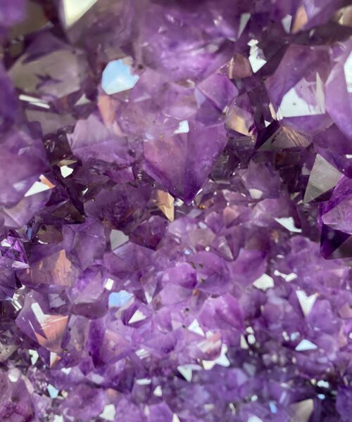 Amethyst Crystal Geode 525 Premium Queen Grade 26.1kg – H37xW38xD19cm - Image 7