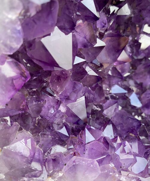 Amethyst Crystal Geode 525 Premium Queen Grade 26.1kg – H37xW38xD19cm - Image 10