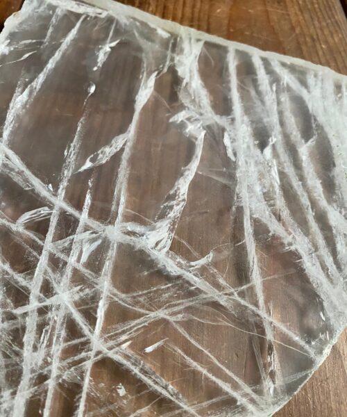 Large Premium Clear Quartz Natural Shape Natural Edge Platter 2 / Cheeseboard / Tray / Sign Board L30xW25xD1cm - 1355g - Image 4