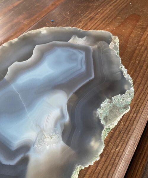 Large Premium Grey Agate Natural Shape Natural Edge Platter 1 / Cheeseboard / Tray / Sign Board L23xW19xD1cm – 1007g - Image 5