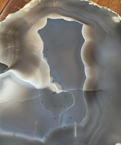 Large Premium Grey Agate Natural Shape Natural Edge Platter 1 / Cheeseboard / Tray / Sign Board L23xW19xD1cm – 1007g - Image 8