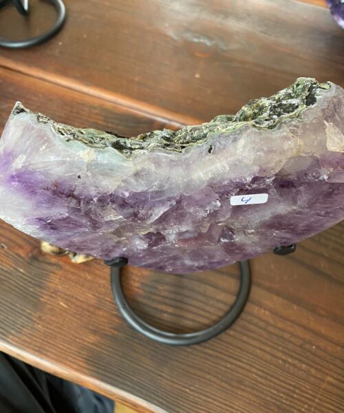Extra Large – Huge Amethyst Heart 4 Iron Base Purple Quartz Geode Crystal 2.223kg H22xW17xD4.5cm - Image 4