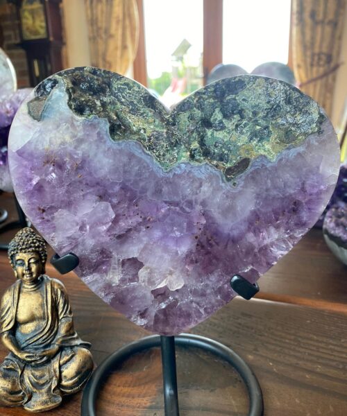 Extra Large – Huge Amethyst Heart 4 Iron Base Purple Quartz Geode Crystal 2.223kg H22xW17xD4.5cm - Image 6