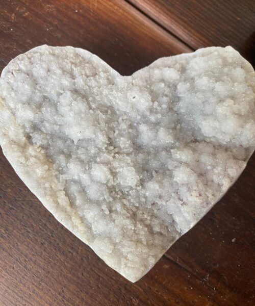 Large White Amethyst Heart 10 White Quartz Geode Crystal Gift 1.337kg - H12xW14.5xD6cm