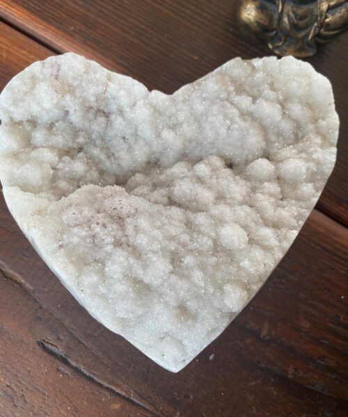 Large White Amethyst Heart 11 White Quartz Geode Crystal Gift 1.542kg - H12.5xW14xD7.5cm