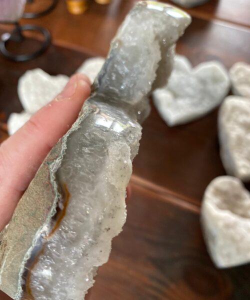 Large White Amethyst Heart 2 White Quartz Geode Crystal Gift 1.103kg - H16xW16xD5cm - Image 6