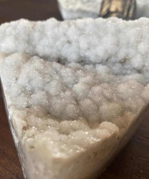 HUGE White Amethyst Heart 5 White Quartz Geode Crystal Gift 2.625kg - H28xW16xD10cm - Image 3