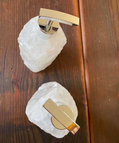 High Quality Snow White Quartz Crystal Gemstone Soap Dispenser 18cm Height x 10.5cm width 1600g - Image 4