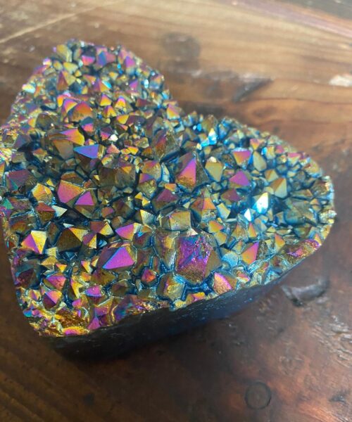 Rainbow Quartz Heart 11, Aura, Titanium, Cluster, Crystal, Gemstone 498g – H9xW10xD4.5cm - Image 3