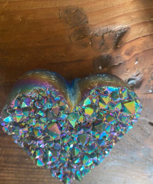 Rainbow Quartz Heart 2, Aura, Titanium, Cluster, Crystal, Gemstone 597g – H9.5xW9.5xD5cm - Image 4