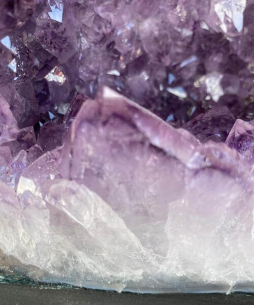 Amethyst Crystal Geode 645 Premium Queen Grade 10.32kg H28xW27xD16cm - Image 4