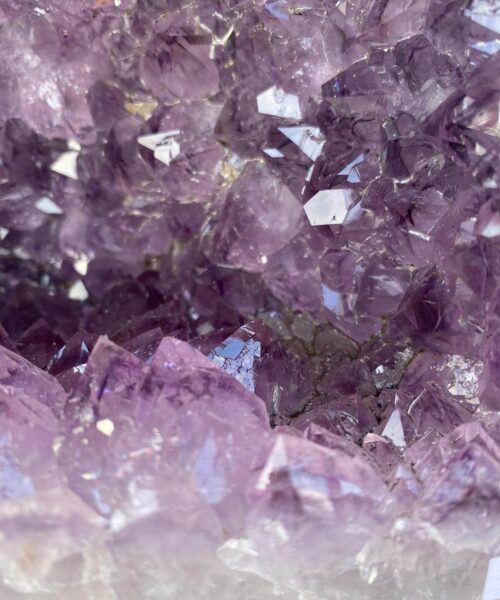 Amethyst Crystal Geode 645 Premium Queen Grade 10.32kg H28xW27xD16cm - Image 5