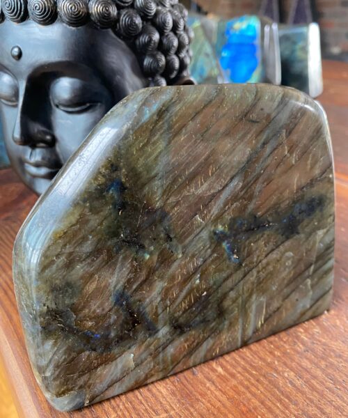 Very Large Blue Labradorite Freeform 19 Self Standing Healing Crystal Natural Polished Crystal Gem 1.347g – H11xW13xD5cm - Image 4