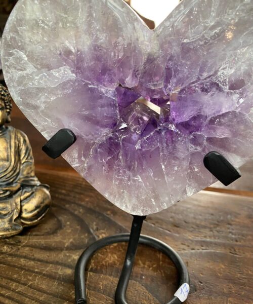 Large – Amethyst Heart 12 Iron Base Purple Quartz Geode Crystal 1.147kg H17.5xW15xD3.5cm - Image 6