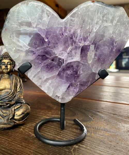 Extra Large – Huge Amethyst Heart 19 Iron Base Purple Quartz Geode Crystal 1.581kg H16.5xW15xD4.5cm