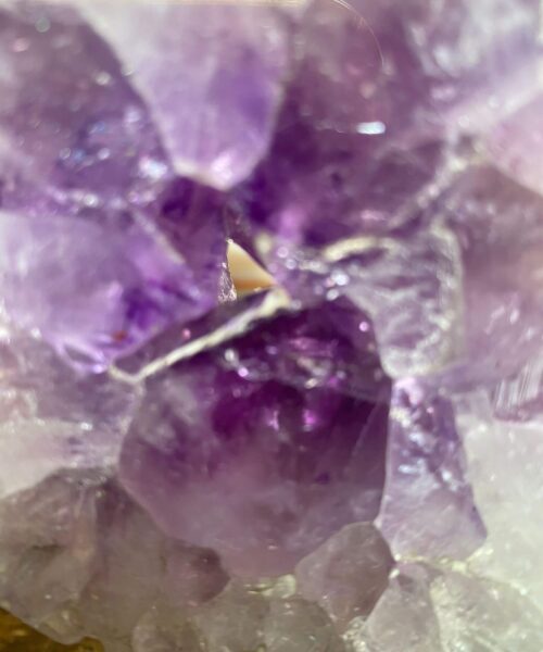 Large – Amethyst Heart 6 Iron Base Purple Quartz Geode Crystal 1.159kg H17xW15xD3.5cm - Image 2