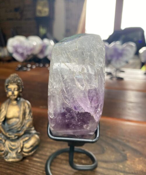 Large – Amethyst Heart 6 Iron Base Purple Quartz Geode Crystal 1.159kg H17xW15xD3.5cm - Image 8