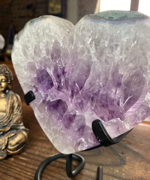 Alternative view of Large – Amethyst Heart 7 Iron Base Purple Quartz Geode Crystal 1.340kg H17xW15xD4cm