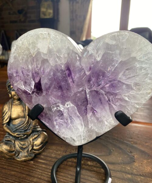Large – Amethyst Heart 7 Iron Base Purple Quartz Geode Crystal 1.340kg H17xW15xD4cm - Image 5