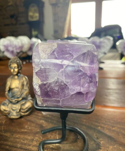 Large – Amethyst Heart 8 Iron Base Purple Quartz Geode Crystal 1.281kg H14xW11.5xD6cm - Image 5