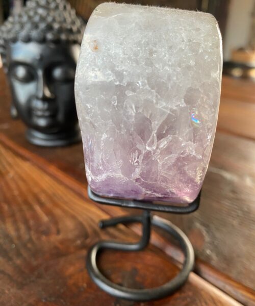 Large – Amethyst Heart 15 Iron Base Purple Quartz Geode Crystal 1.136kg H15xW13.5xD4cm - Image 7