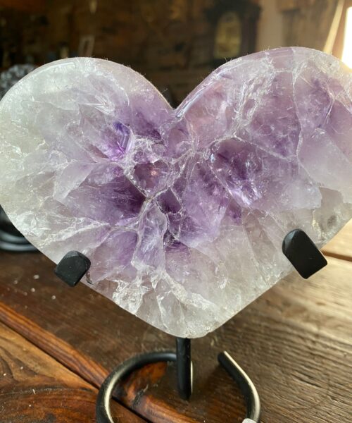 Alternative view of Large – Amethyst Heart 16 Iron Base Purple Quartz Geode Crystal 1.164kg H15xW13.5xD4.5cm