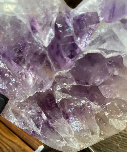 Large – Amethyst Heart 5 Iron Base Purple Quartz Geode Crystal 1.164kg H16xW13.5xD4.5cm - Image 3