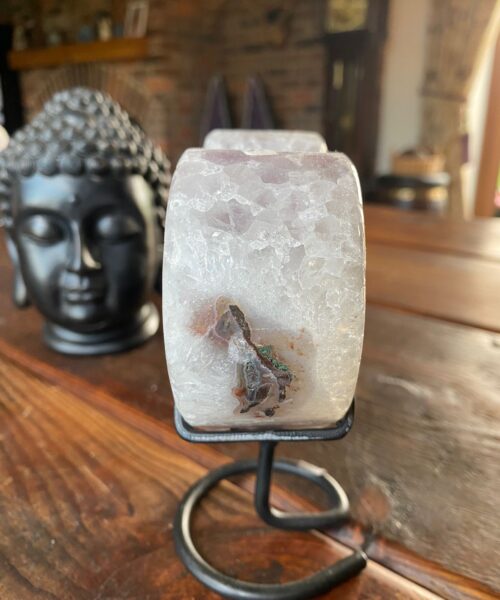 Large – Amethyst Heart 5 Iron Base Purple Quartz Geode Crystal 1.164kg H16xW13.5xD4.5cm - Image 4