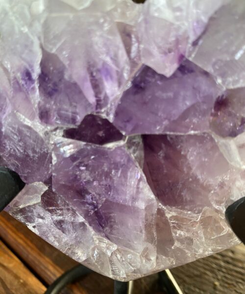 Large – Amethyst Heart 9 Iron Base Purple Quartz Geode Crystal 1.096kg H15xW13xD4.5cm - Image 3