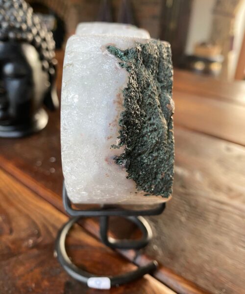 Large – Amethyst Heart 9 Iron Base Purple Quartz Geode Crystal 1.096kg H15xW13xD4.5cm - Image 5